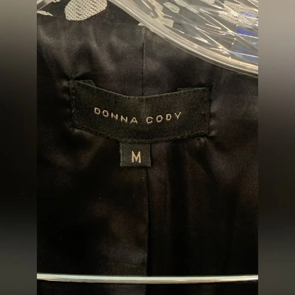 Chic Black Lined Beautiful Patterned Women's Blazer Classic Design - Picture 2 of 11